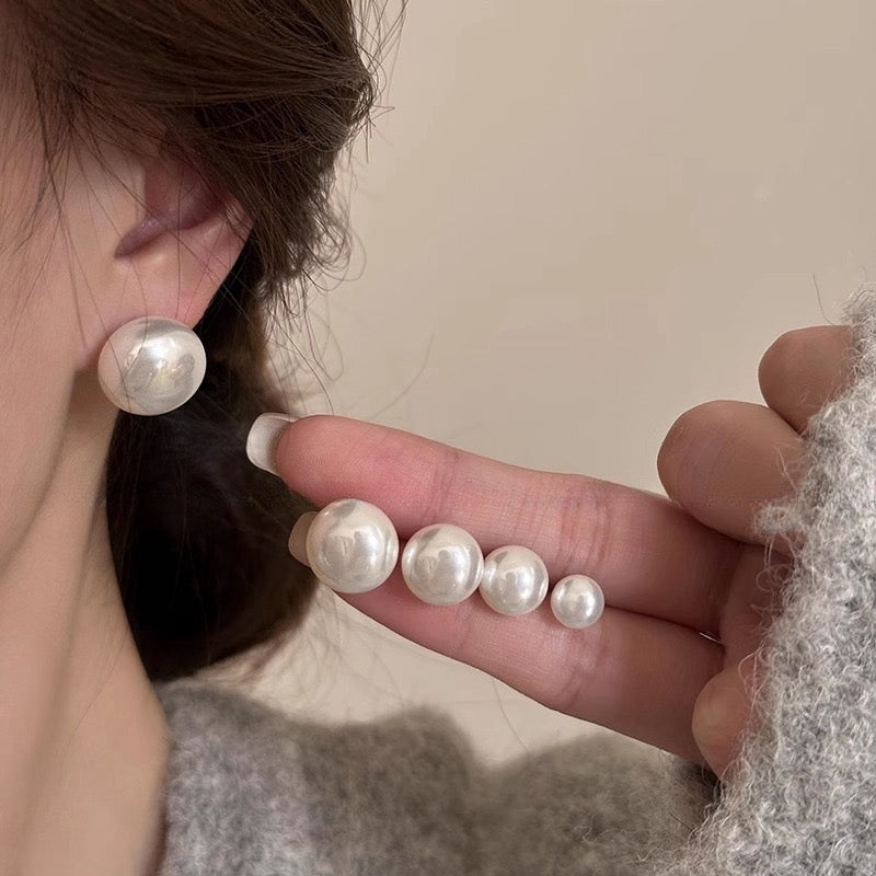 women's pearl stud earrings