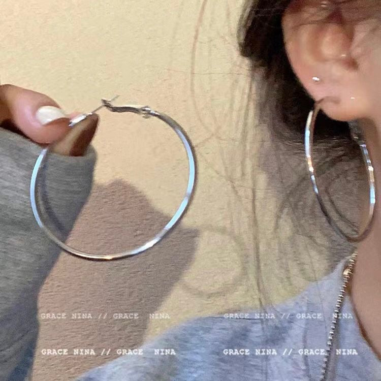 Women's Fashionable Hoop Earrings